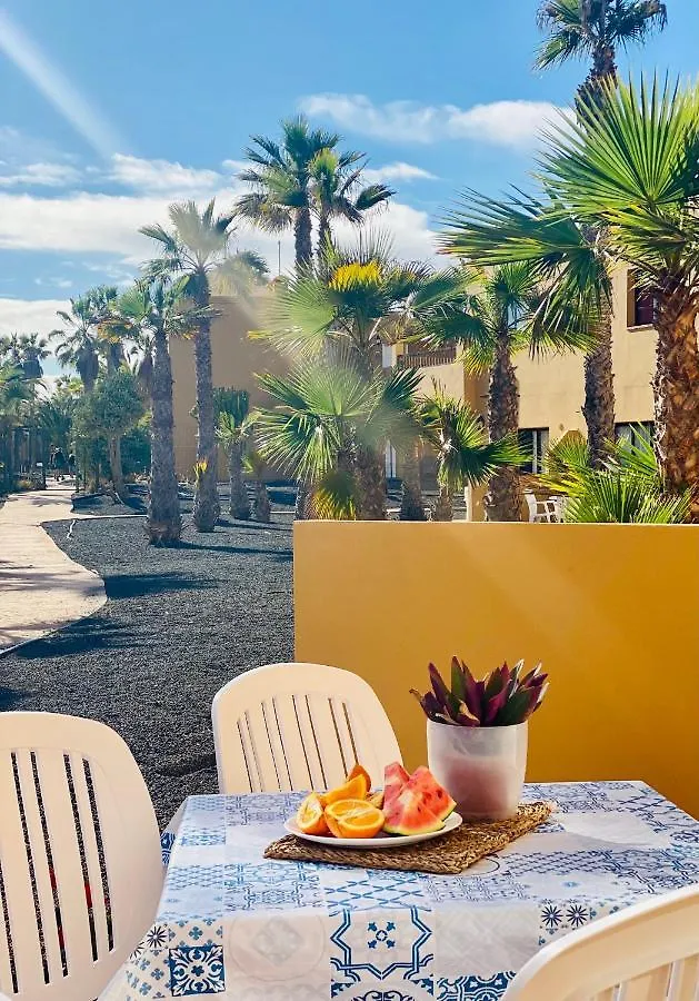 Beautiful Garden Flat Nearly Refurbished Free Wifi Apartment Corralejo 0*,  Spain